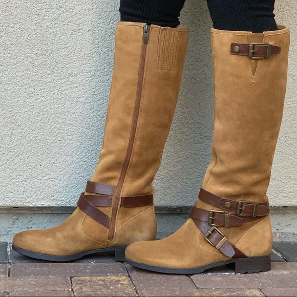Tan Leather Distressed Lug Sole Knee High Boots - Picture 7 of 8
